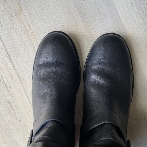 Frye Women's Natalie Engineer Short - Picture 12 of 13